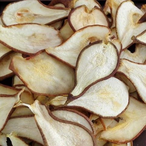 ویژگی های میوه خشک رادین